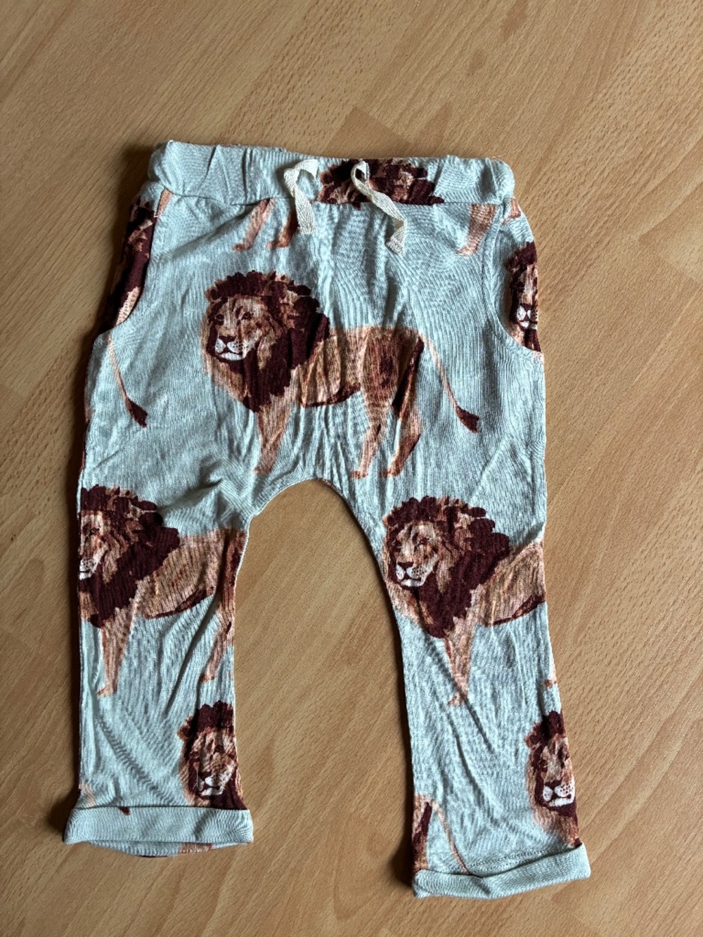 Milkbarn lion pants size 12-18 months